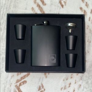 Hip Flask By BOS Sleek Black Set